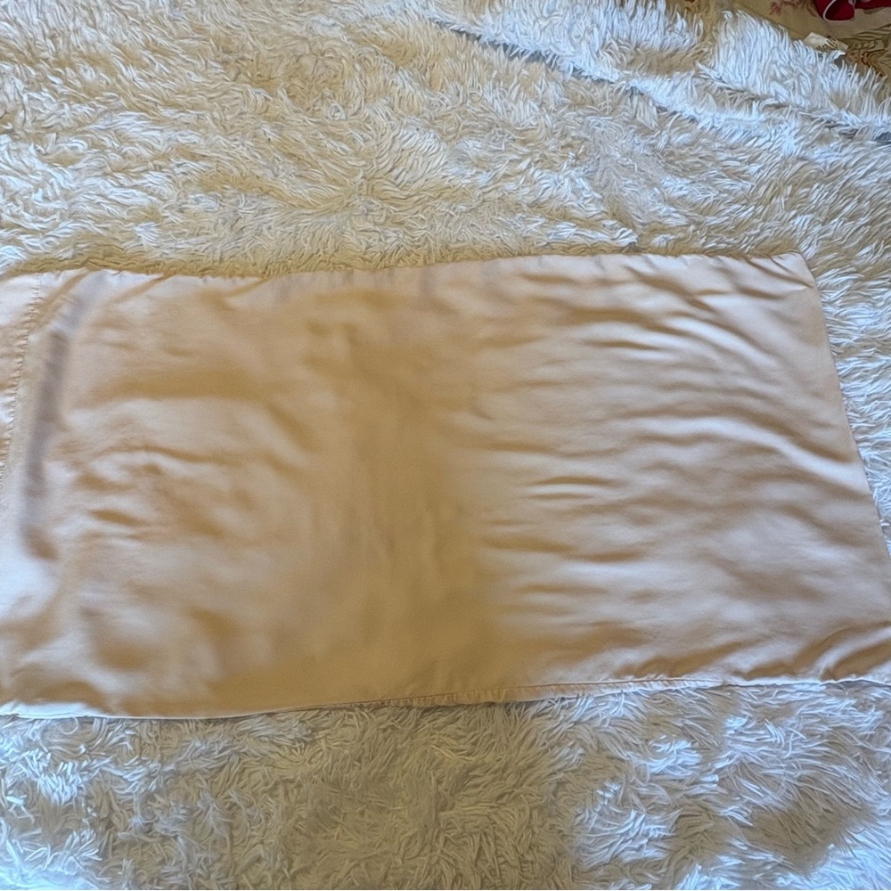 West Elm Silky Tencel Sheets King Pillowcase in Blush Pink - Picture 4 of 5